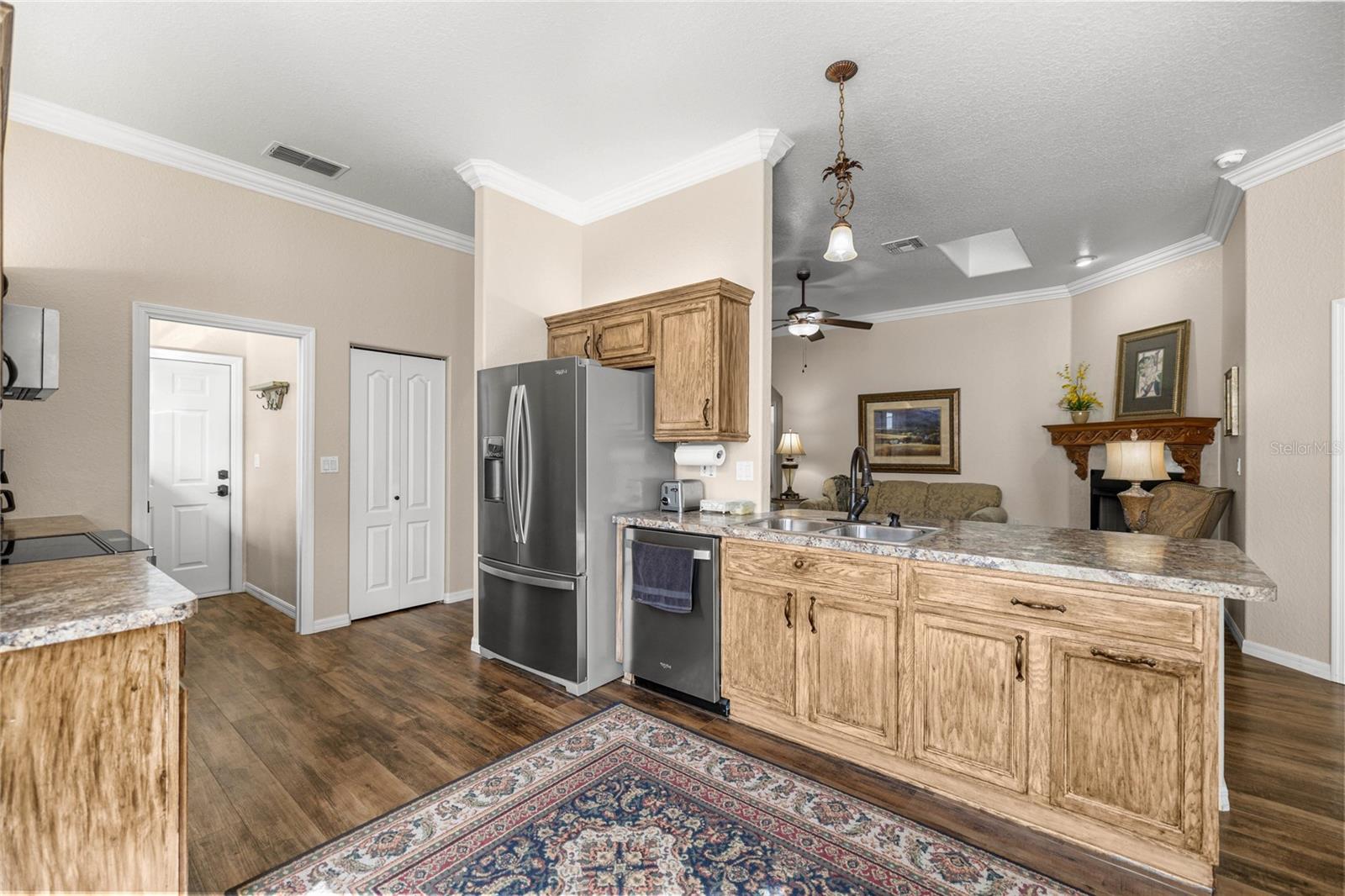 4021 NE 23RD PLACE