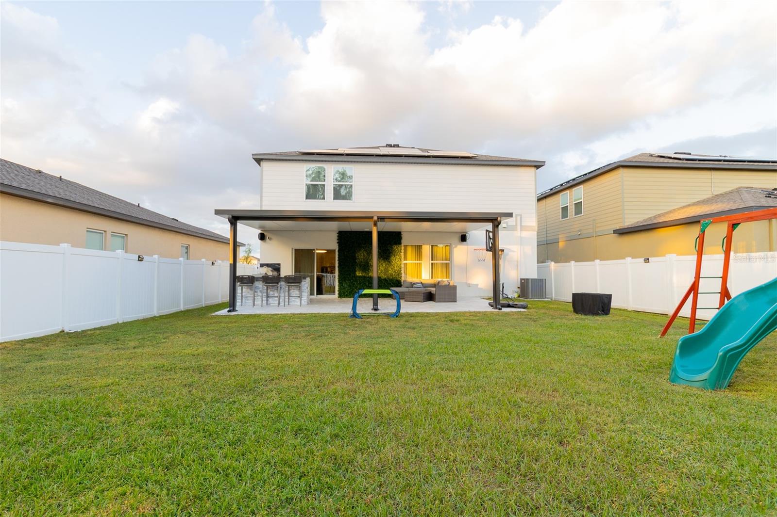 HIDDEN CREEK - Residential