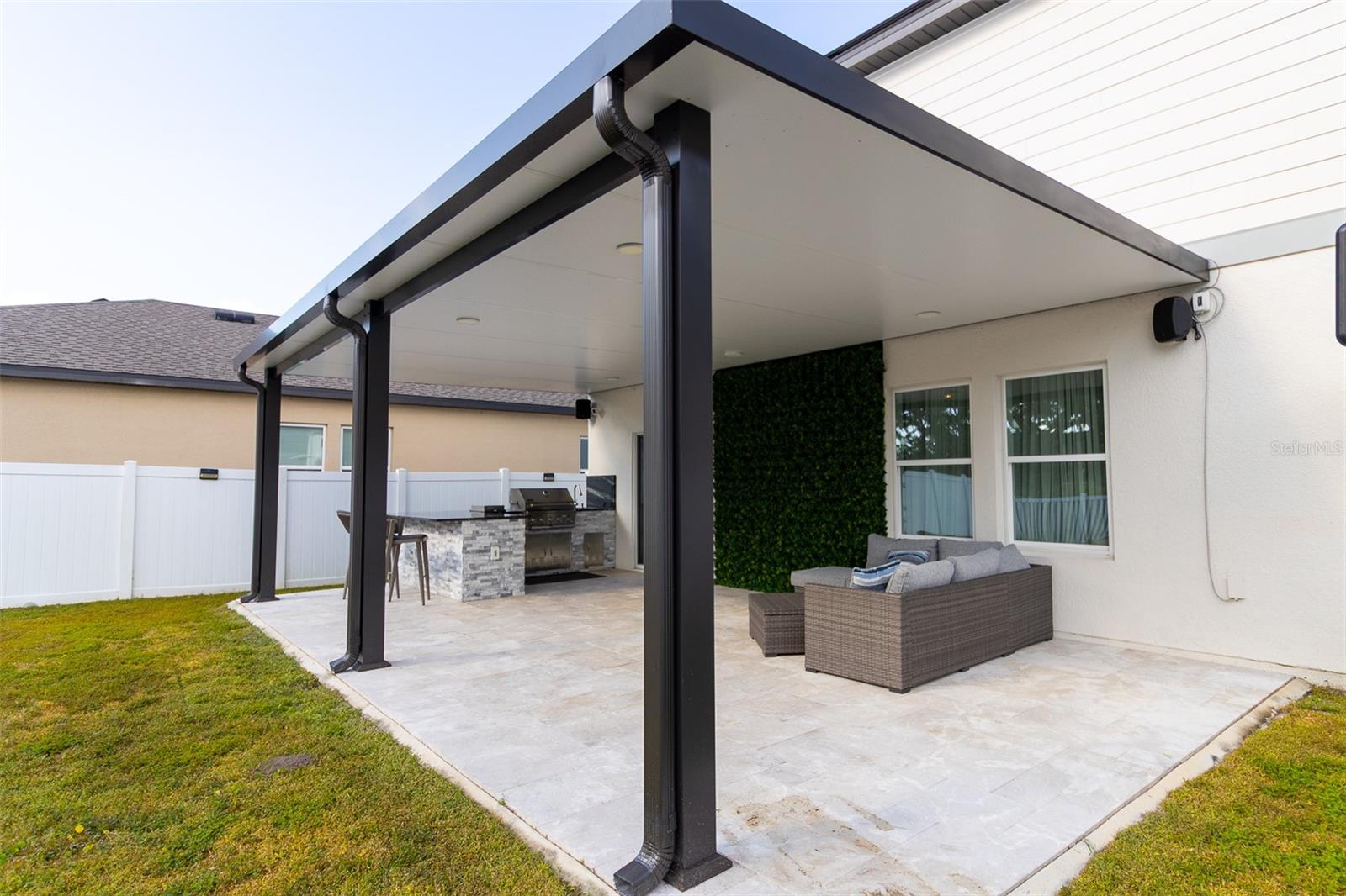 HIDDEN CREEK - Residential