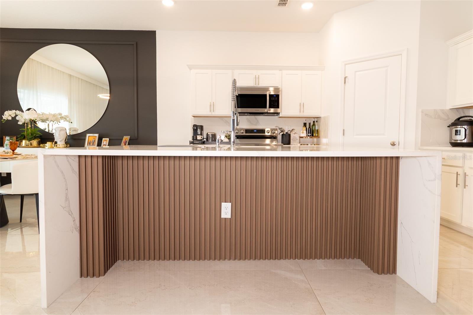 HIDDEN CREEK - Residential