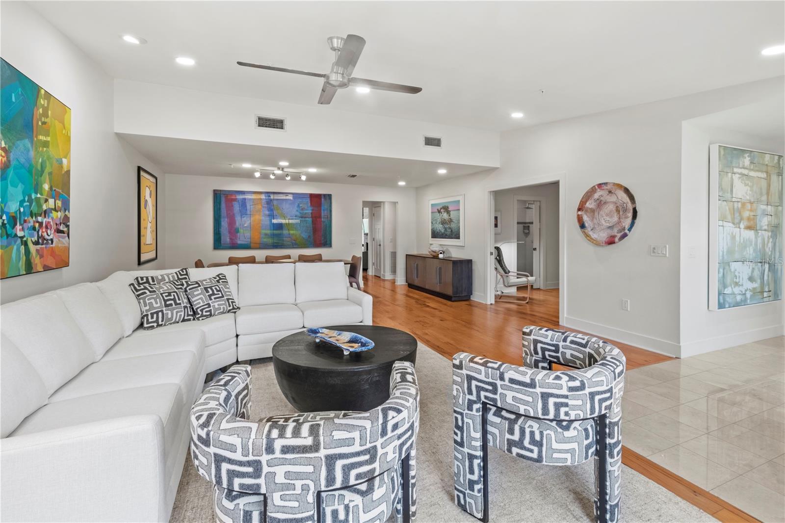 HARBOUR OAKS 2 - Residential Lease