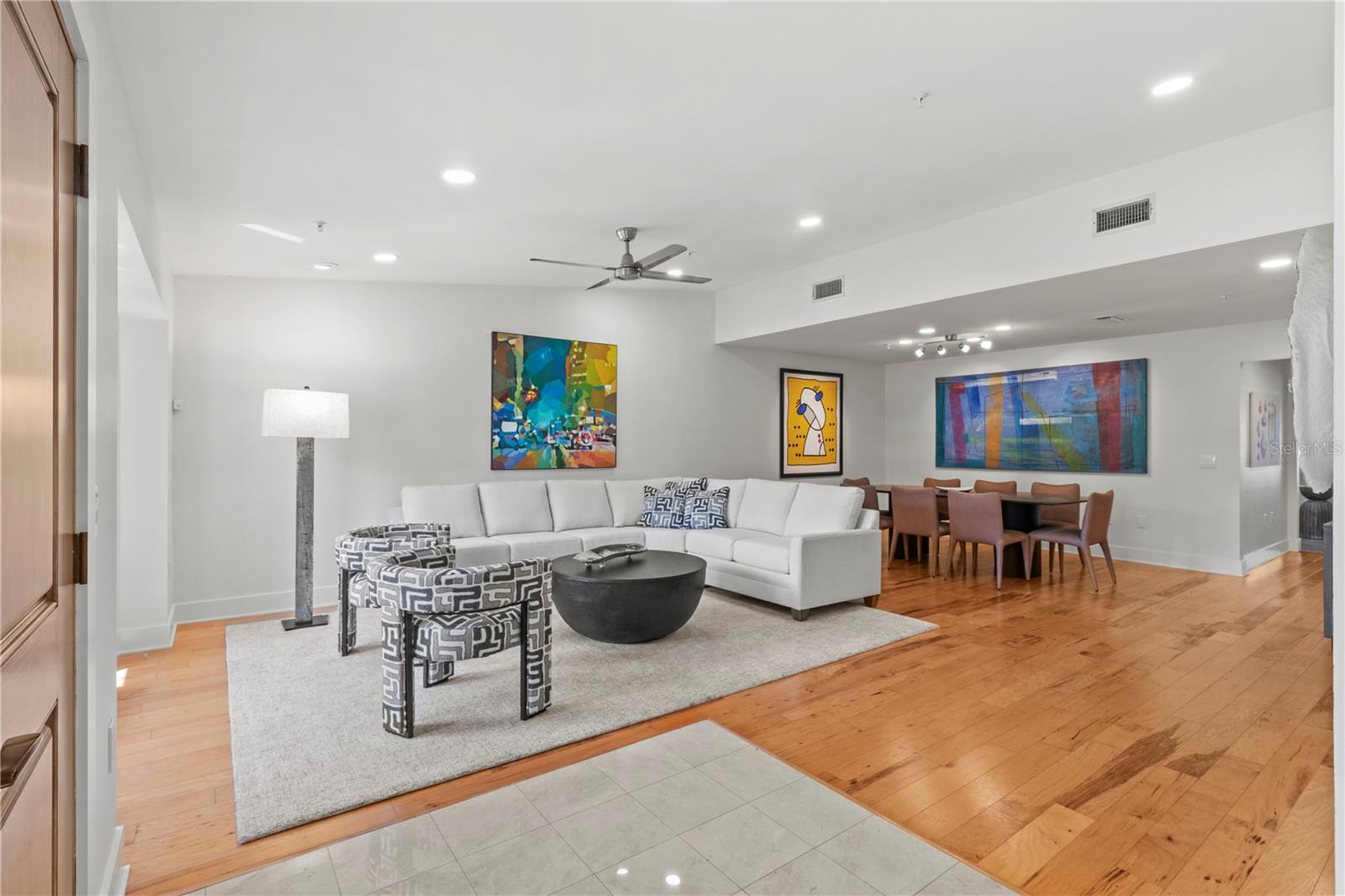 HARBOUR OAKS 2 - Residential Lease