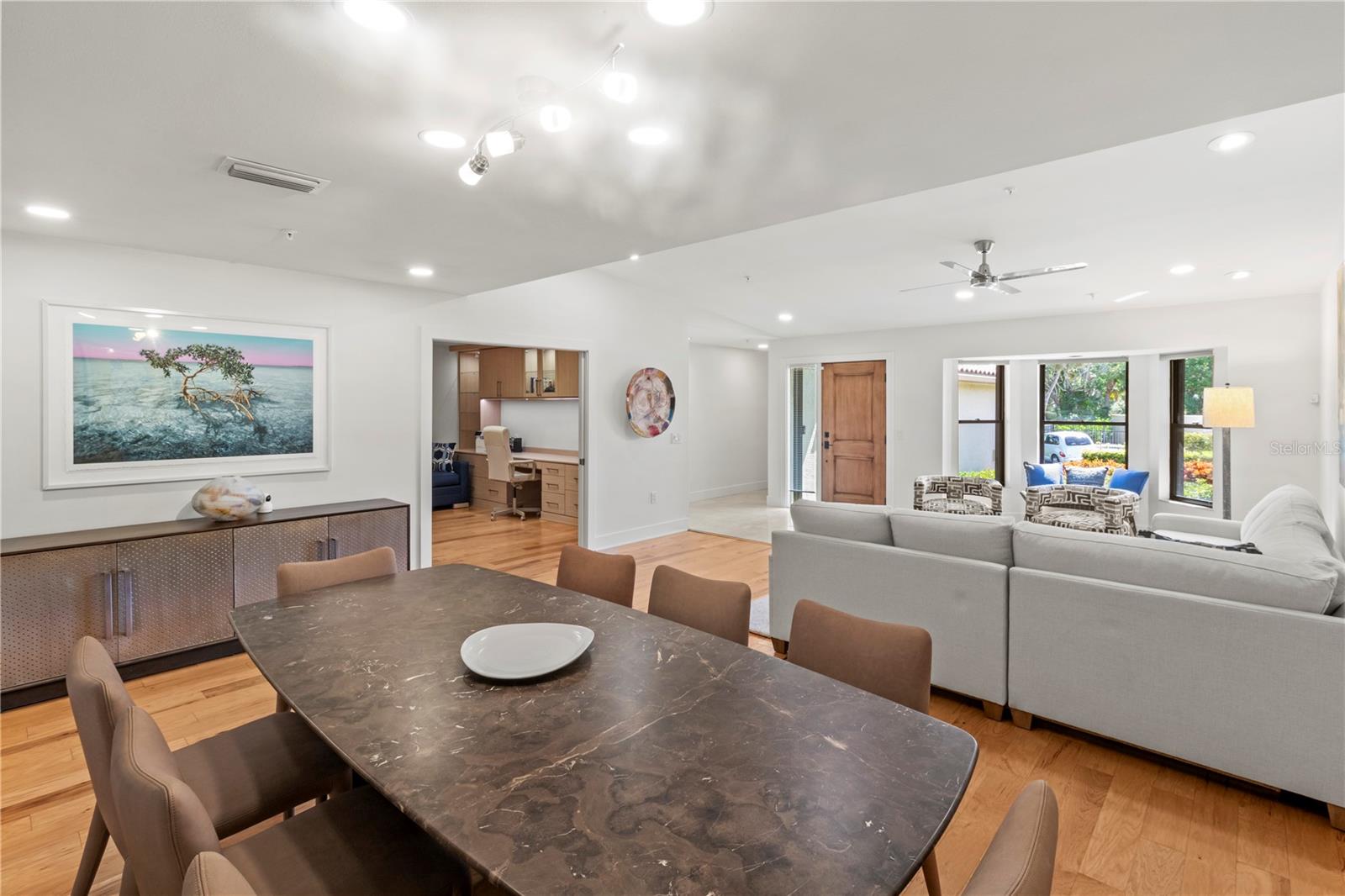 HARBOUR OAKS 2 - Residential Lease