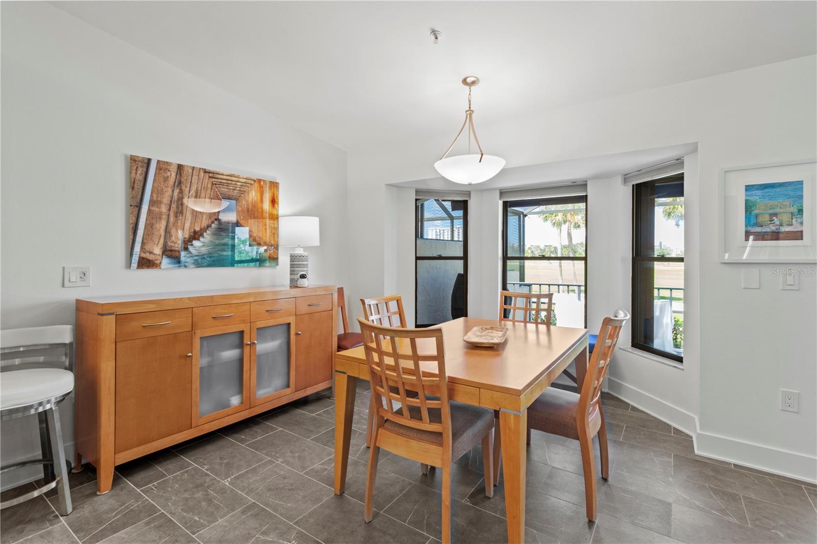 HARBOUR OAKS 2 - Residential Lease