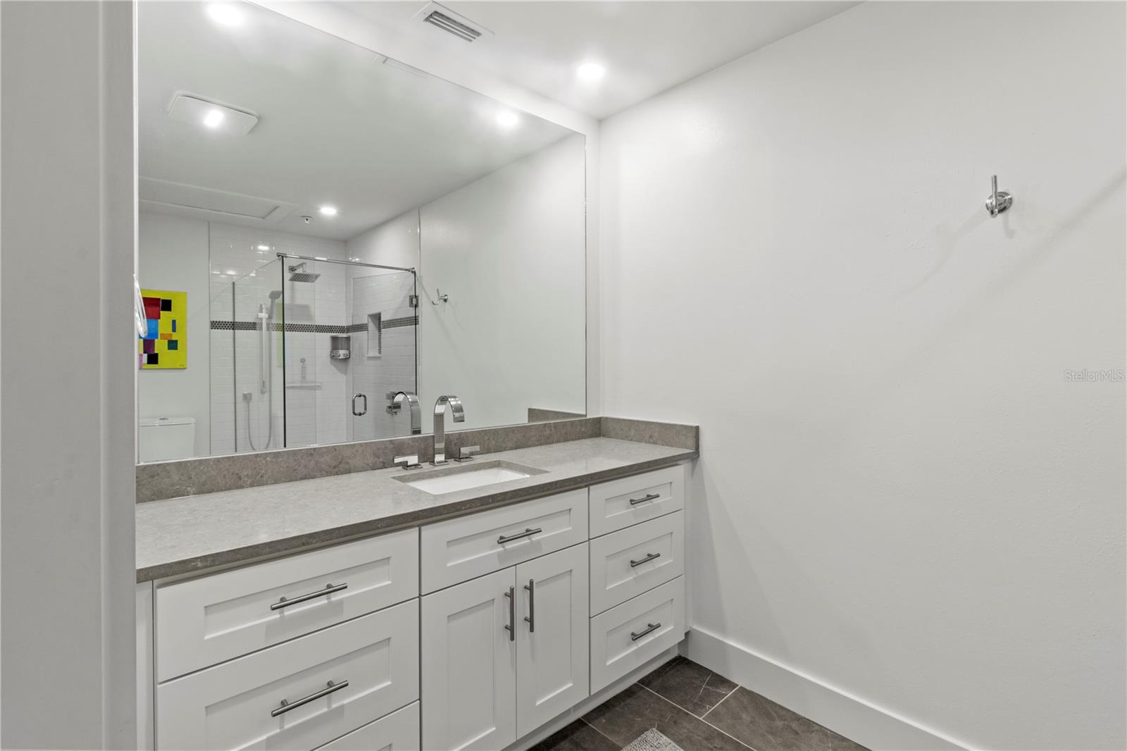 HARBOUR OAKS 2 - Residential Lease