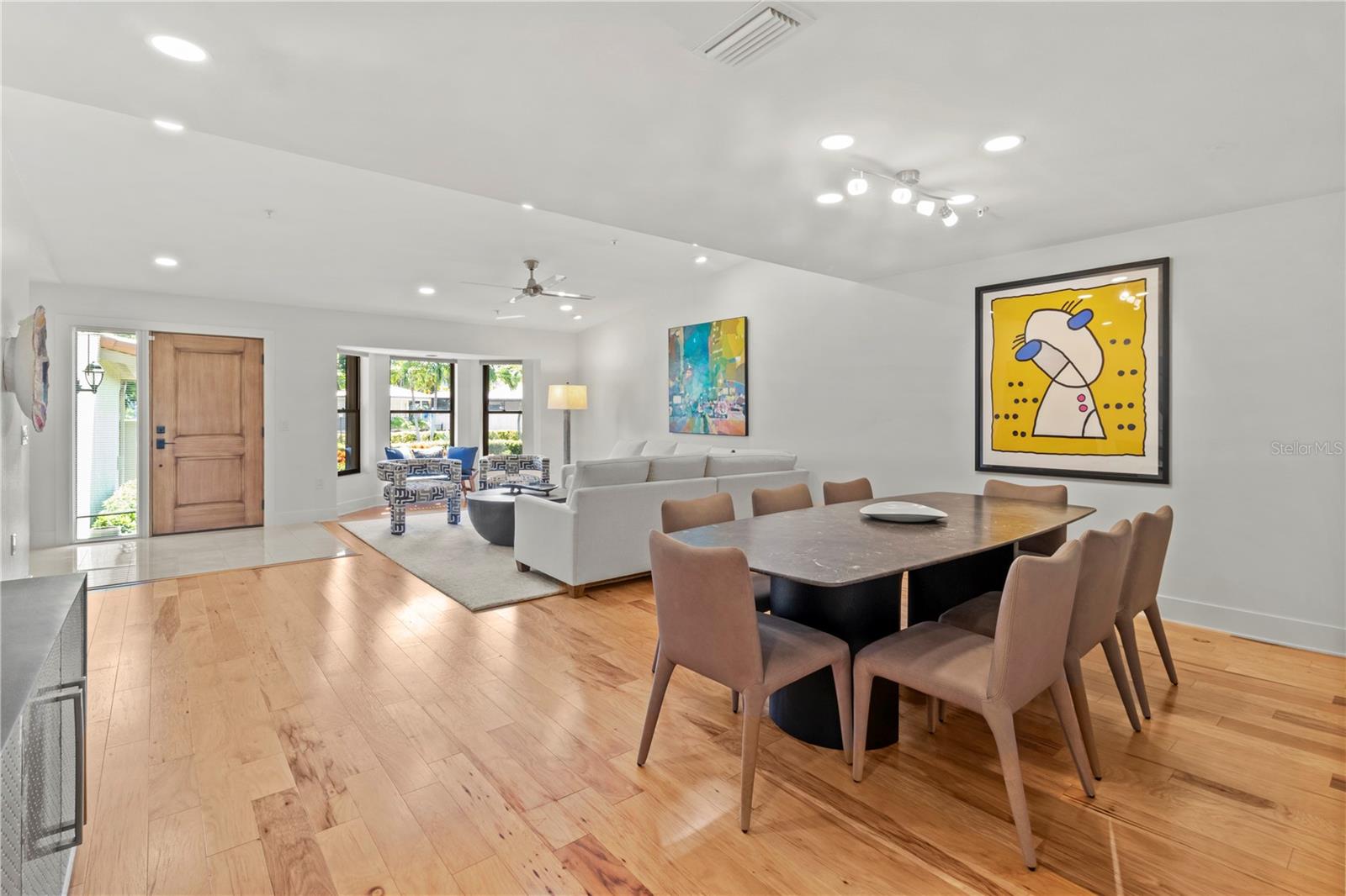 HARBOUR OAKS 2 - Residential Lease