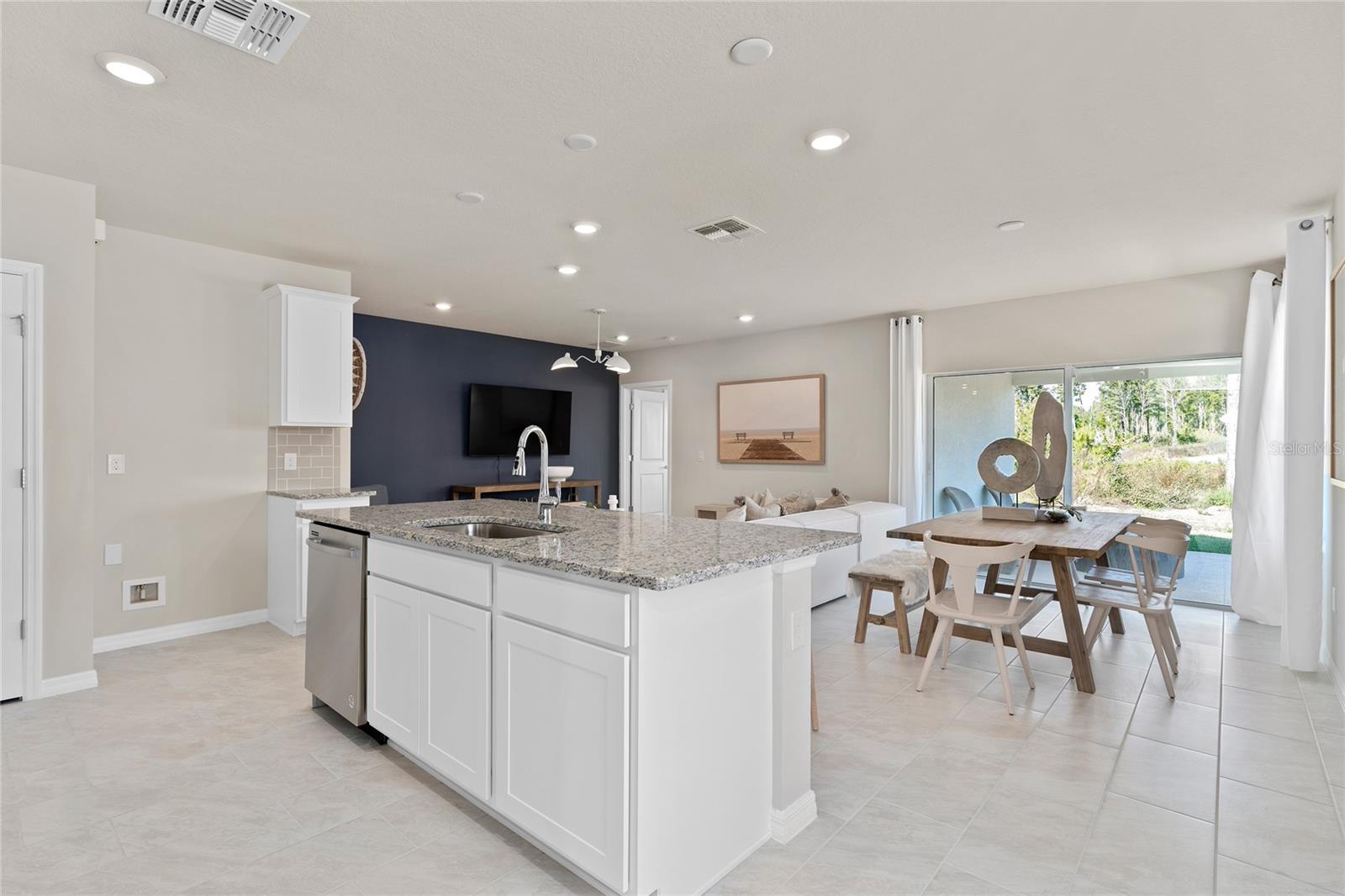 3503 WEAVER WAY