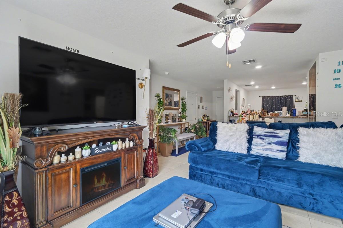 DELTONA LAKES UNIT 35 - Residential