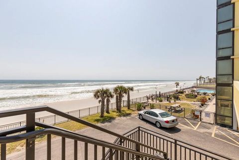 A home in DAYTONA BEACH