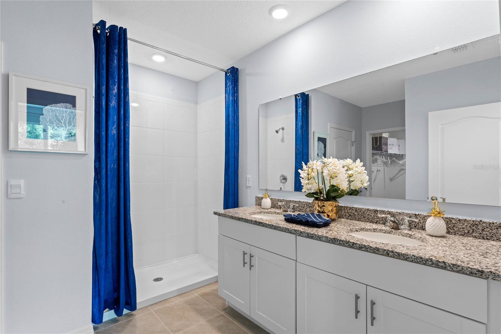 HARMONY WEST - Residential