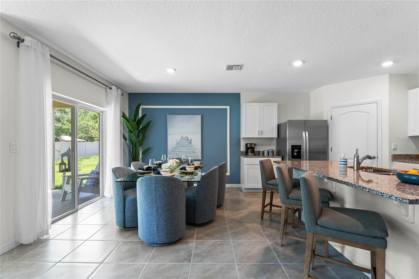 HARMONY WEST - Residential