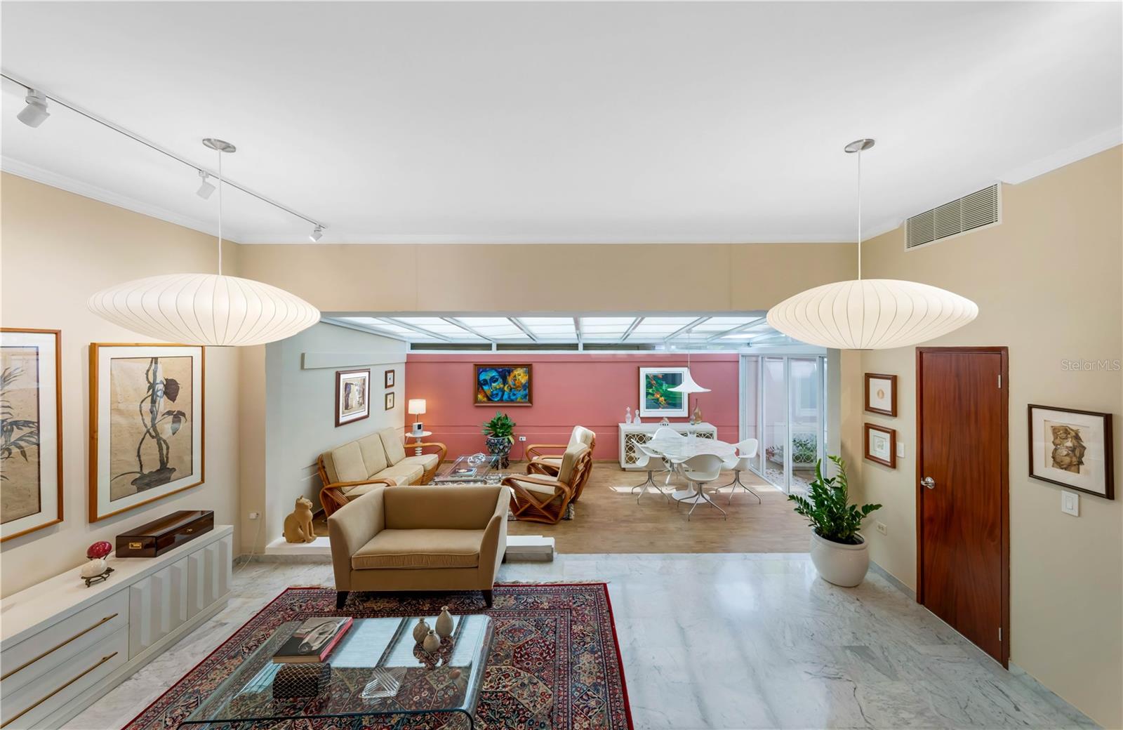 552 WAYMOUTH STREET C