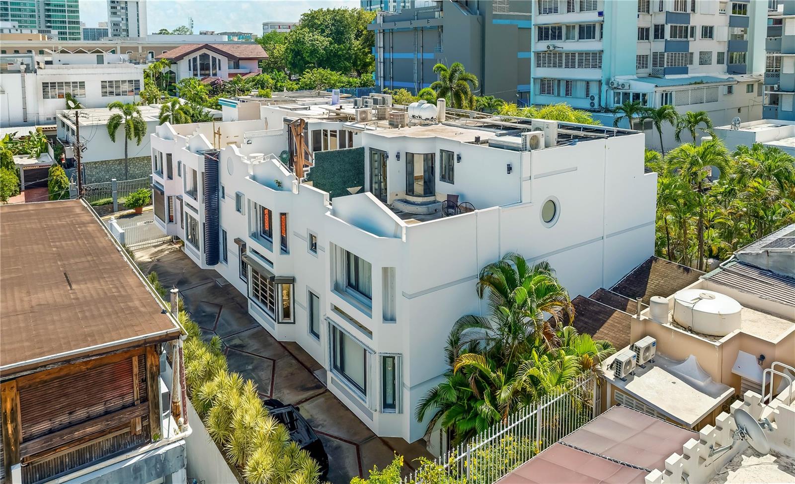 552 WAYMOUTH STREET C