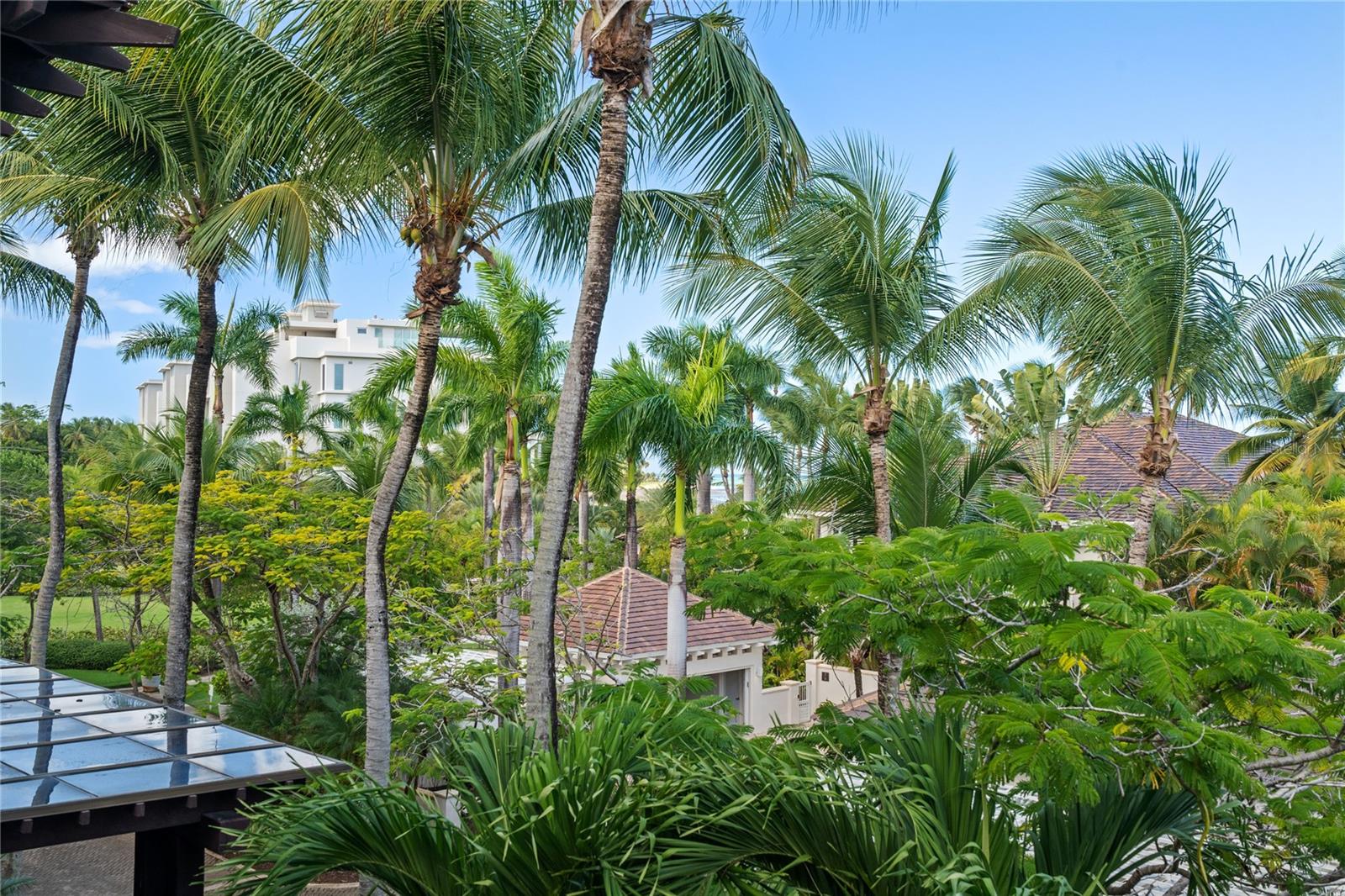 LAS VENTANAS I CONDOMINIUM - Residential