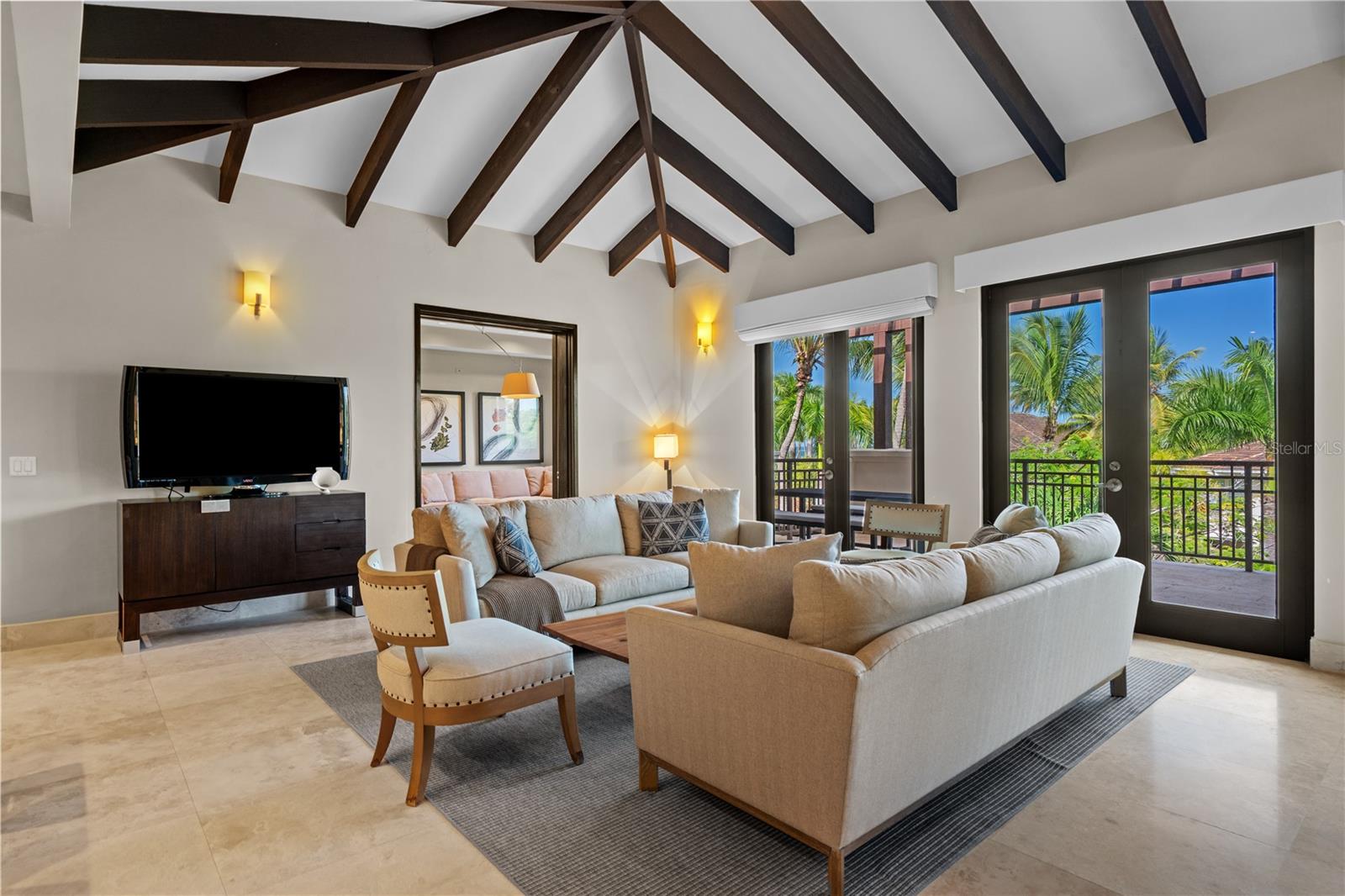 LAS VENTANAS I CONDOMINIUM - Residential