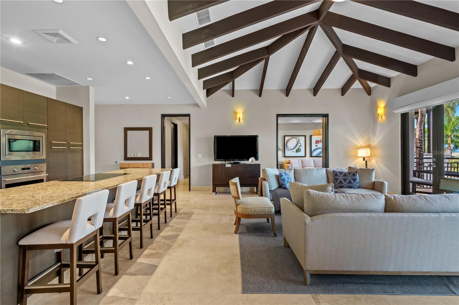 LAS VENTANAS I CONDOMINIUM - Residential