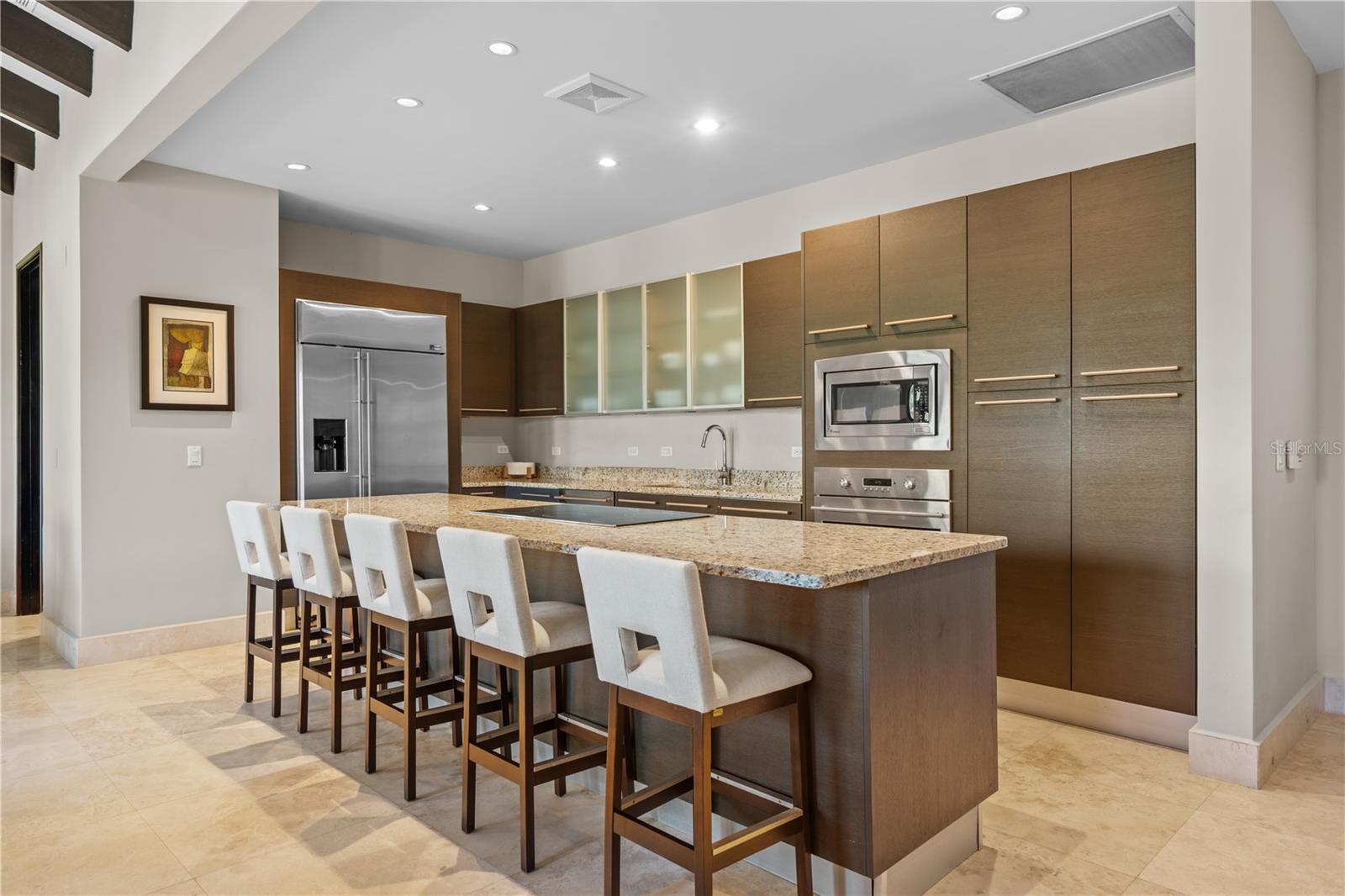 LAS VENTANAS I CONDOMINIUM - Residential