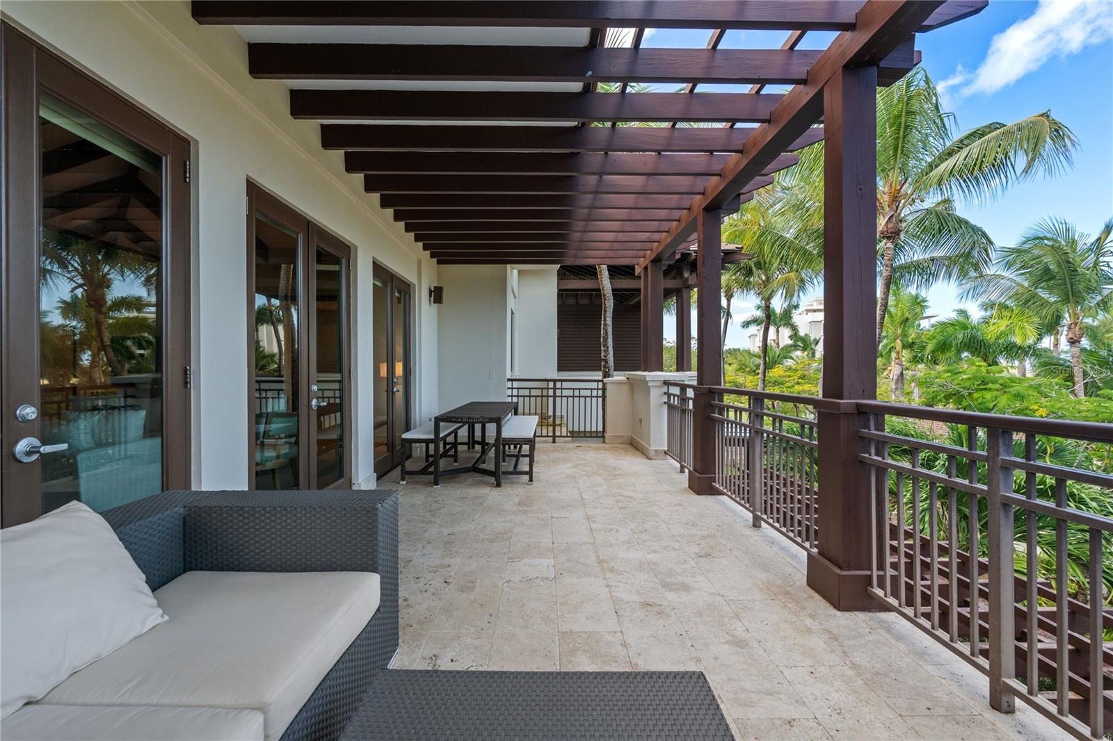 LAS VENTANAS I CONDOMINIUM - Residential