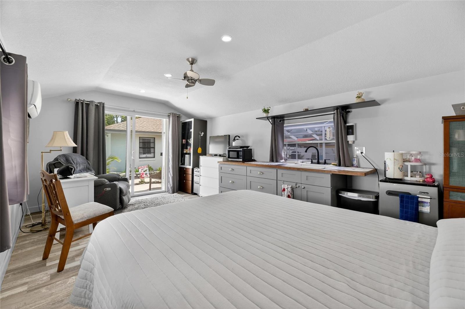 HILLGROVE SUB - Residential