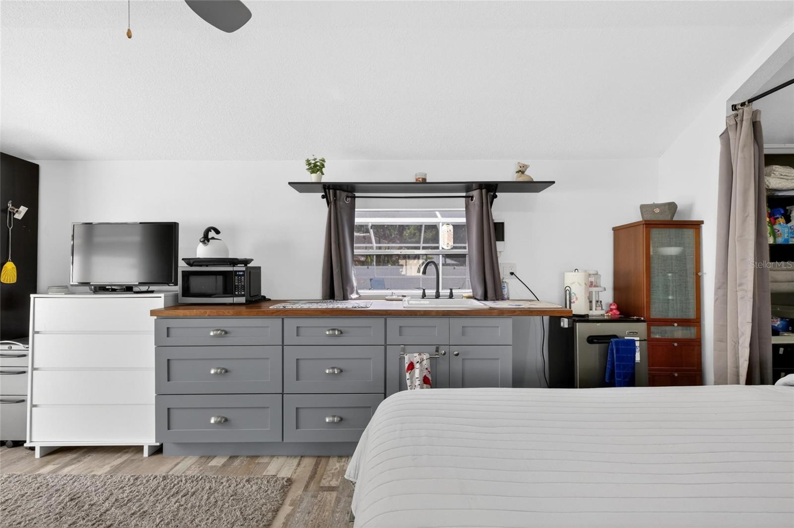 HILLGROVE SUB - Residential
