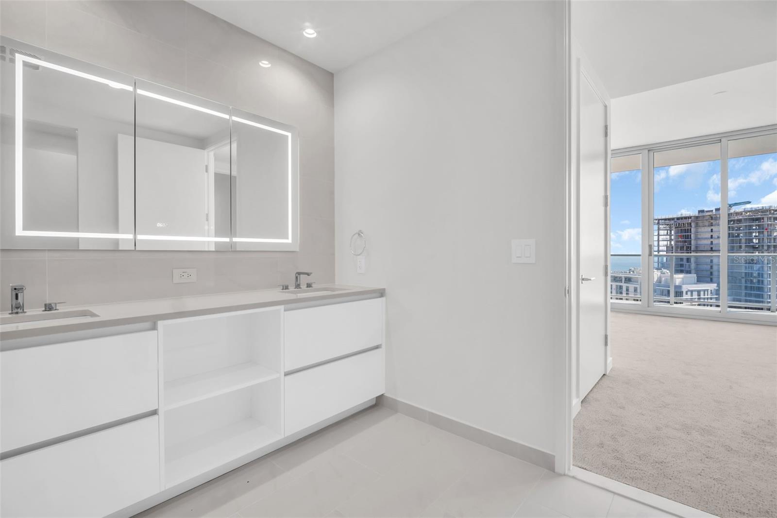 400 CENTRAL - Residential