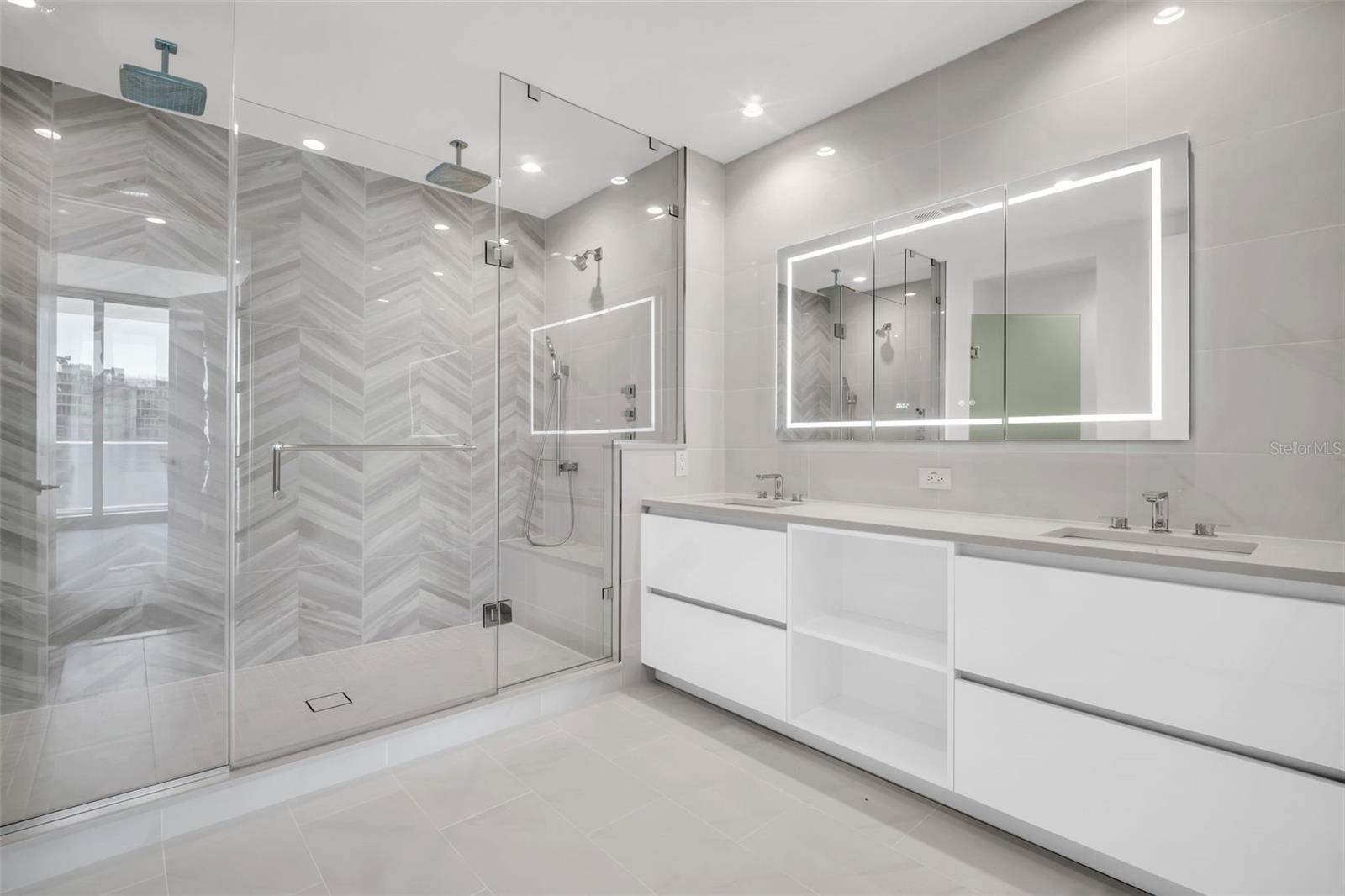 400 CENTRAL - Residential