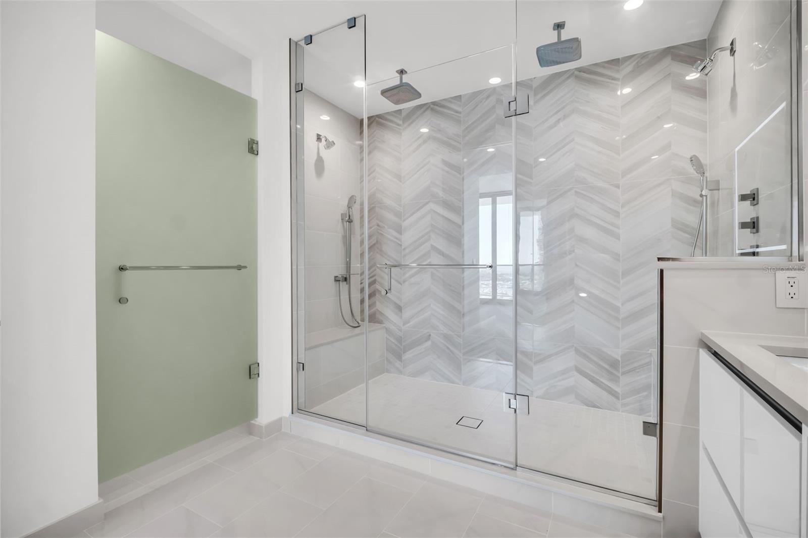 400 CENTRAL - Residential