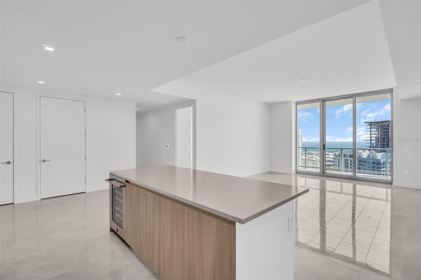 400 CENTRAL - Residential