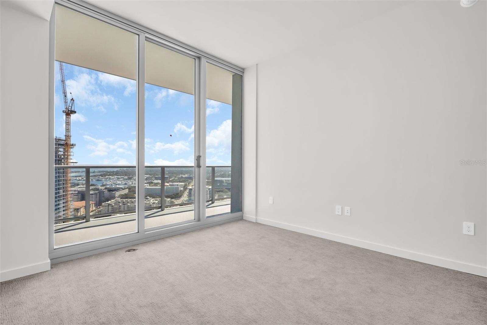 400 CENTRAL - Residential