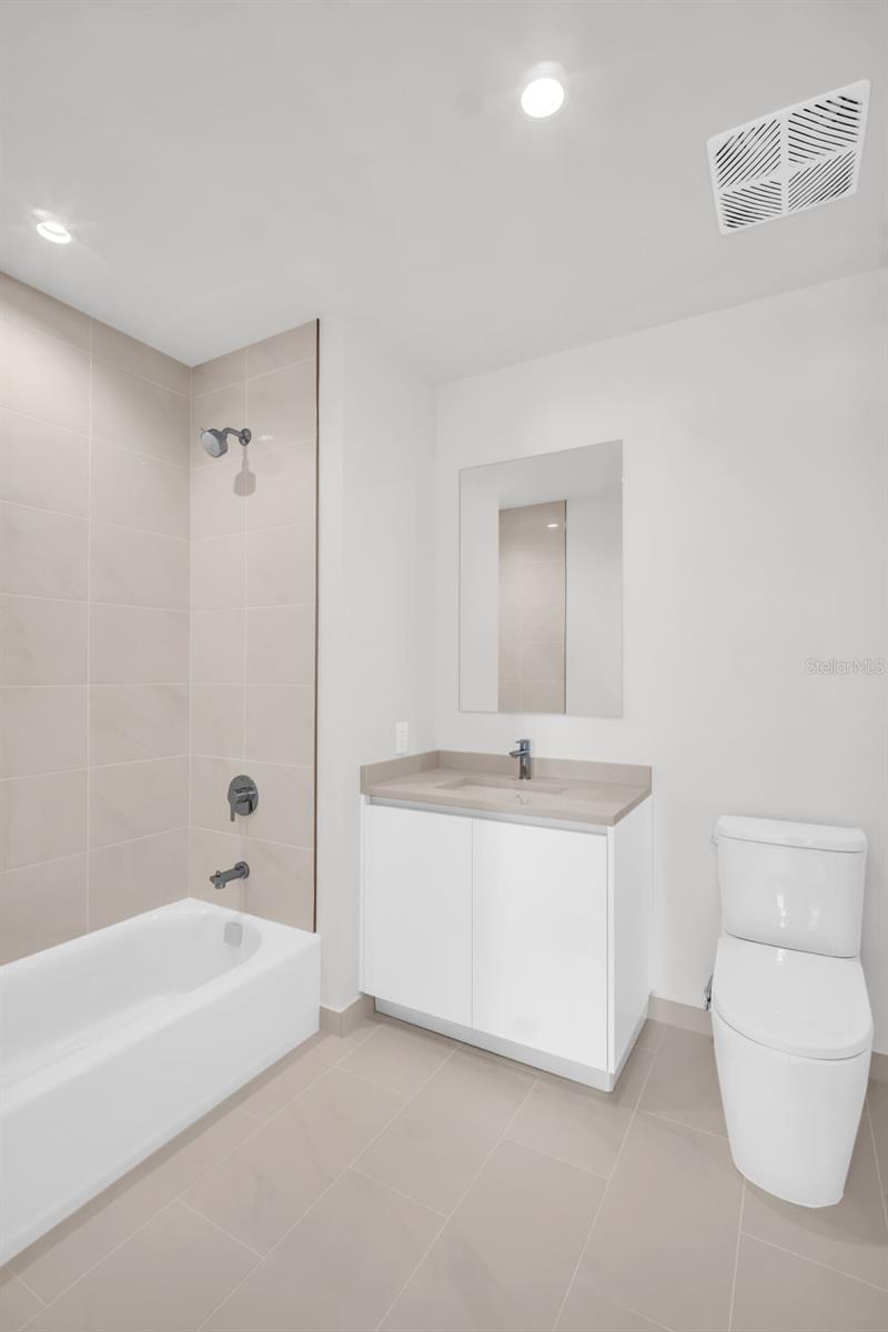 400 CENTRAL - Residential