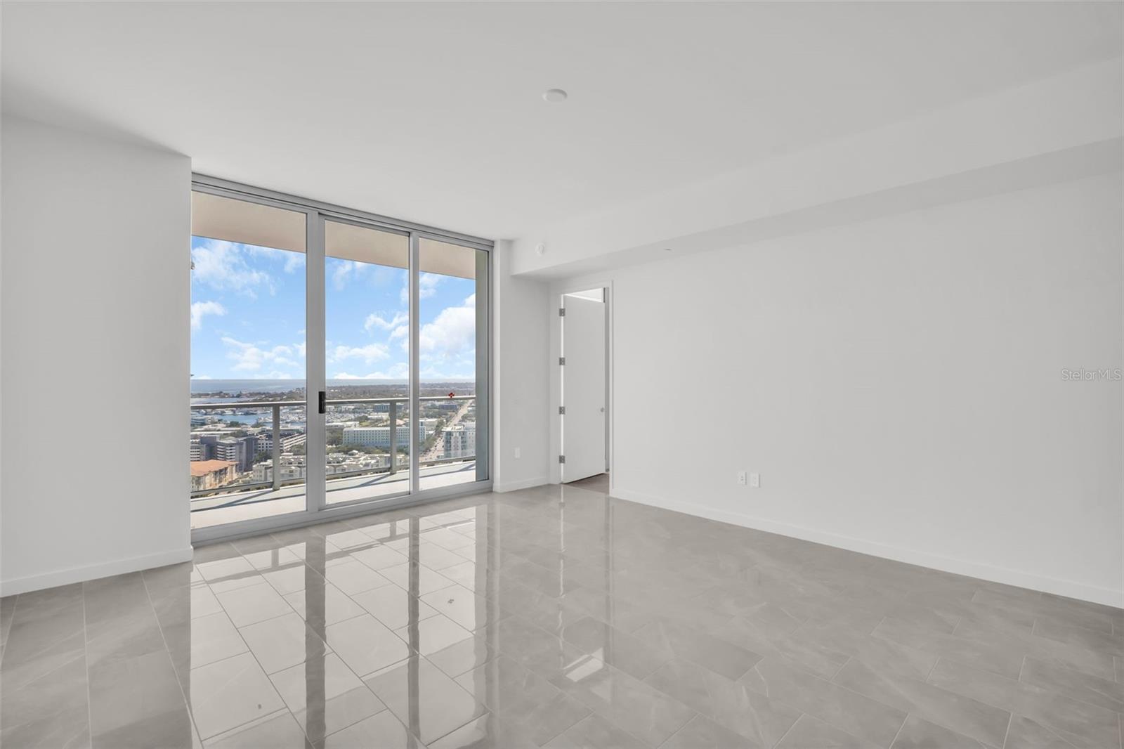 400 CENTRAL - Residential