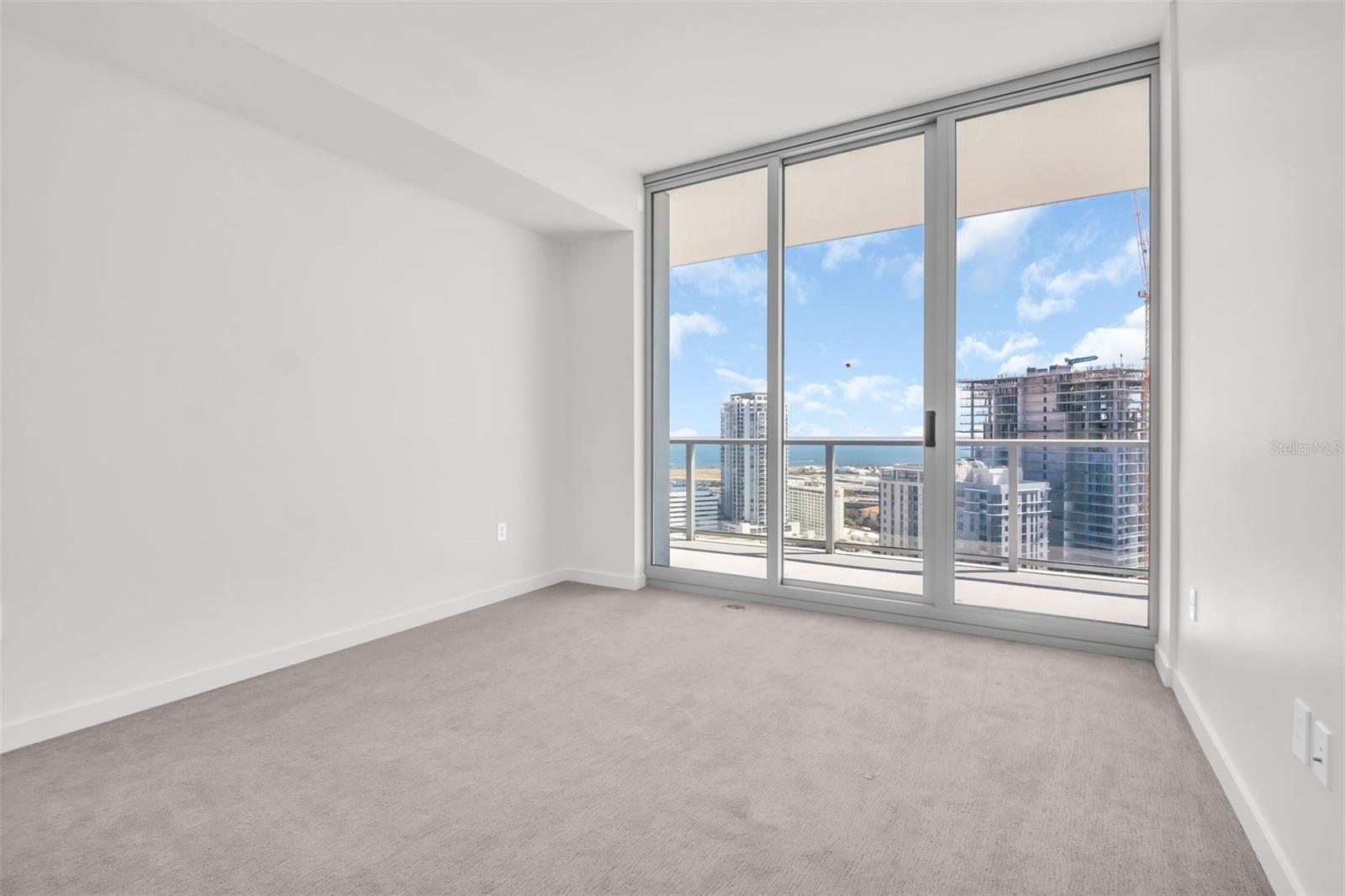 400 CENTRAL - Residential