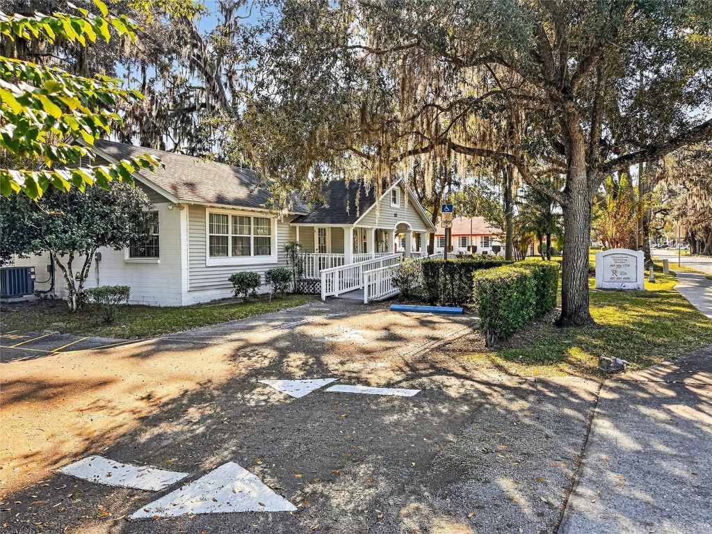 Photo of 227 S Highland Avenue, Apopka, FL 32703 (MLS # O6363209)