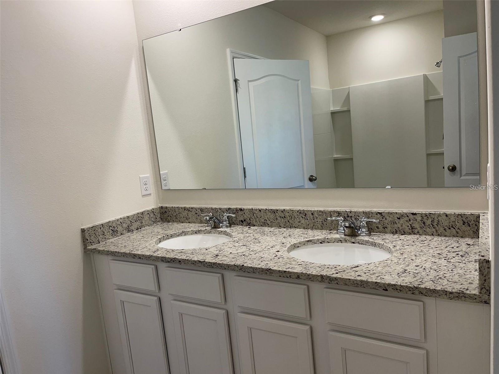 SUNCREST - Residential Lease