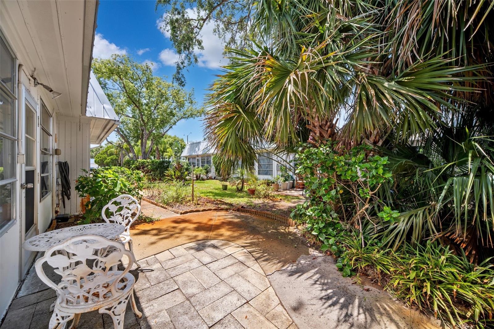 GARDENS OF BEACON SQUARE CONDO - Residential