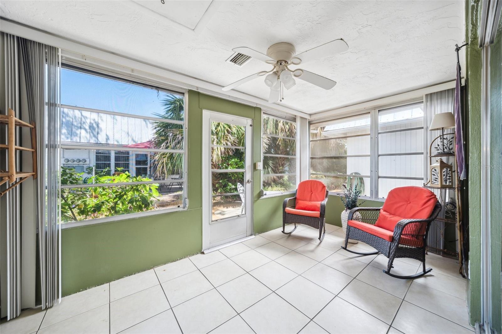 GARDENS OF BEACON SQUARE CONDO - Residential