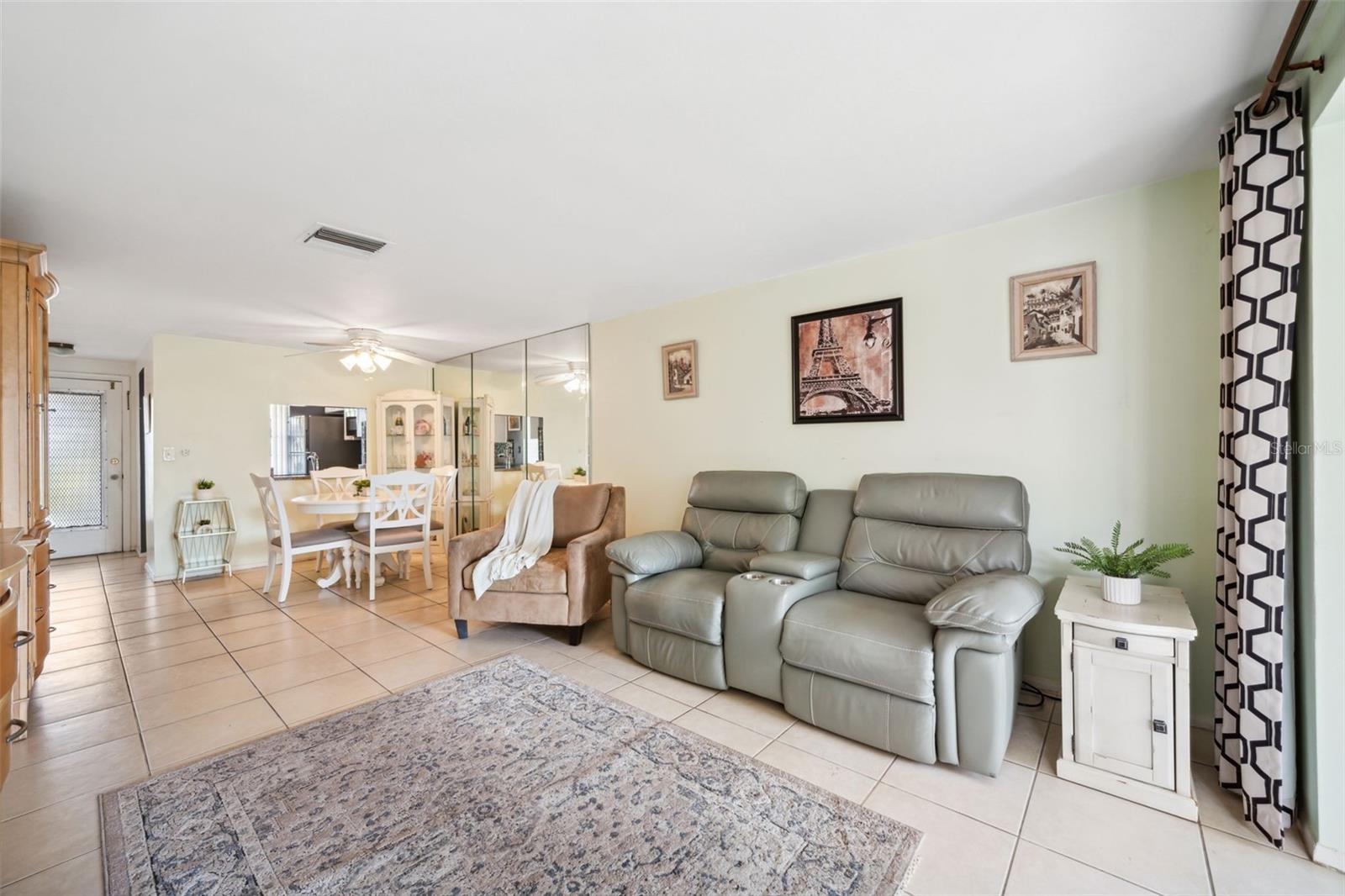 GARDENS OF BEACON SQUARE CONDO - Residential