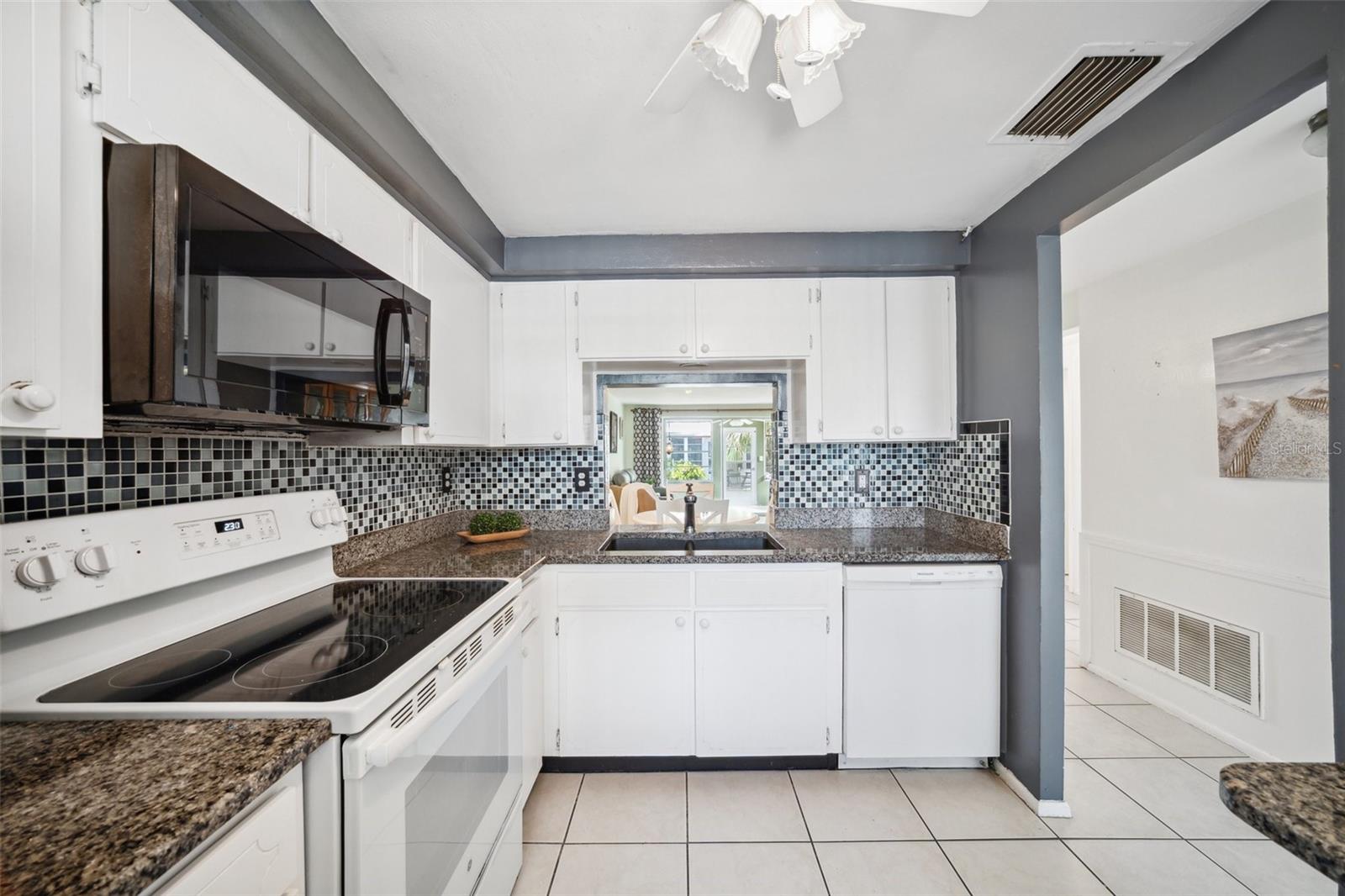 GARDENS OF BEACON SQUARE CONDO - Residential