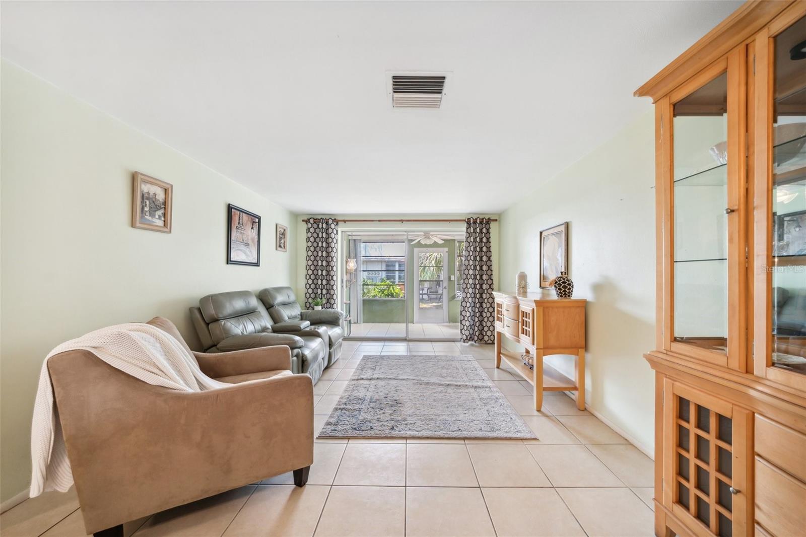 4229 GLISSADE DRIVE