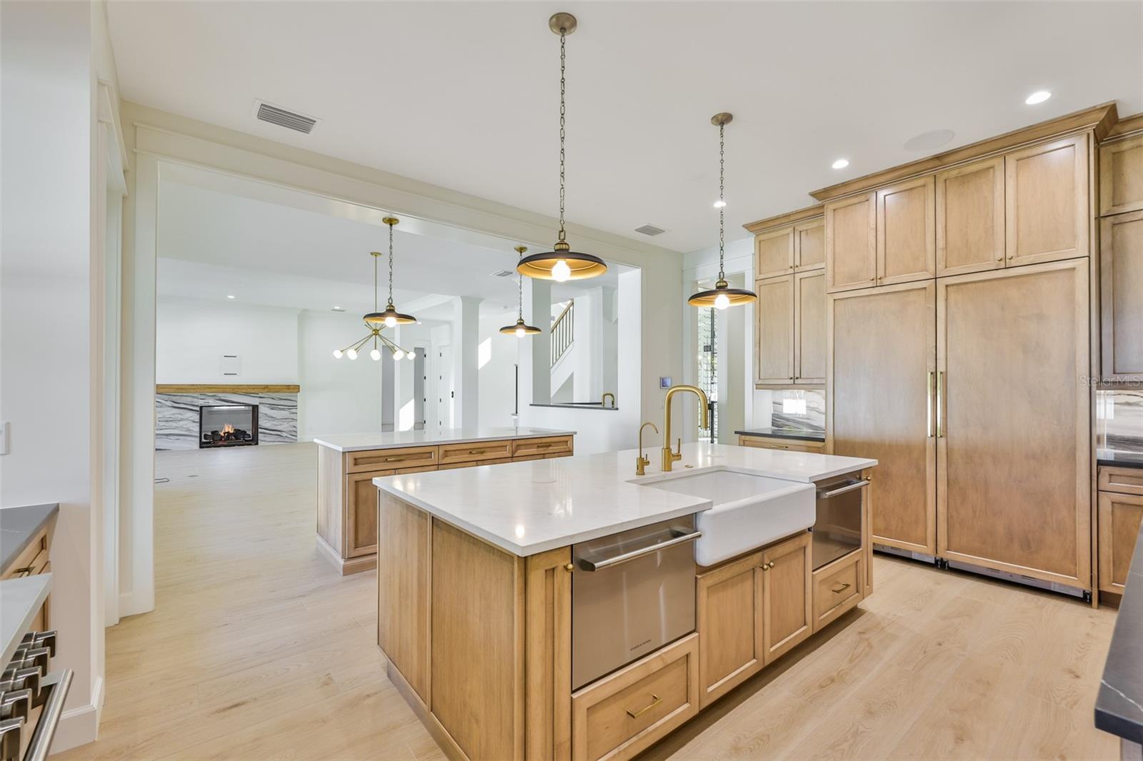 MARYLAND MANOR 2ND UNIT - Residential