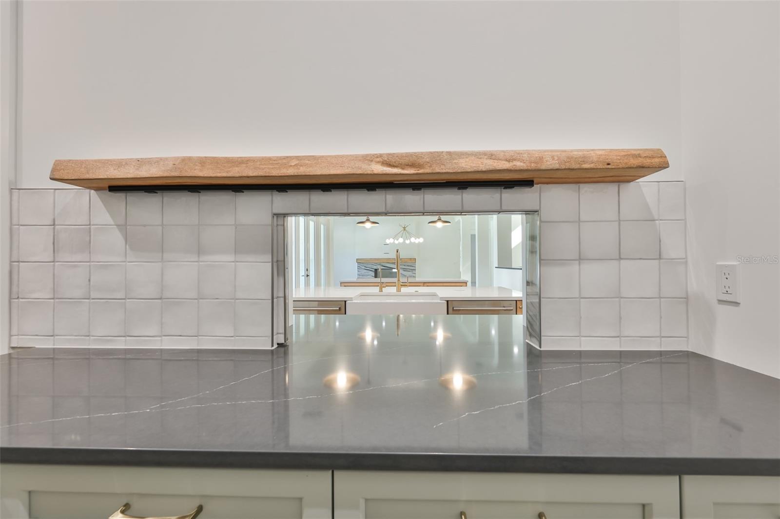 MARYLAND MANOR 2ND UNIT - Residential