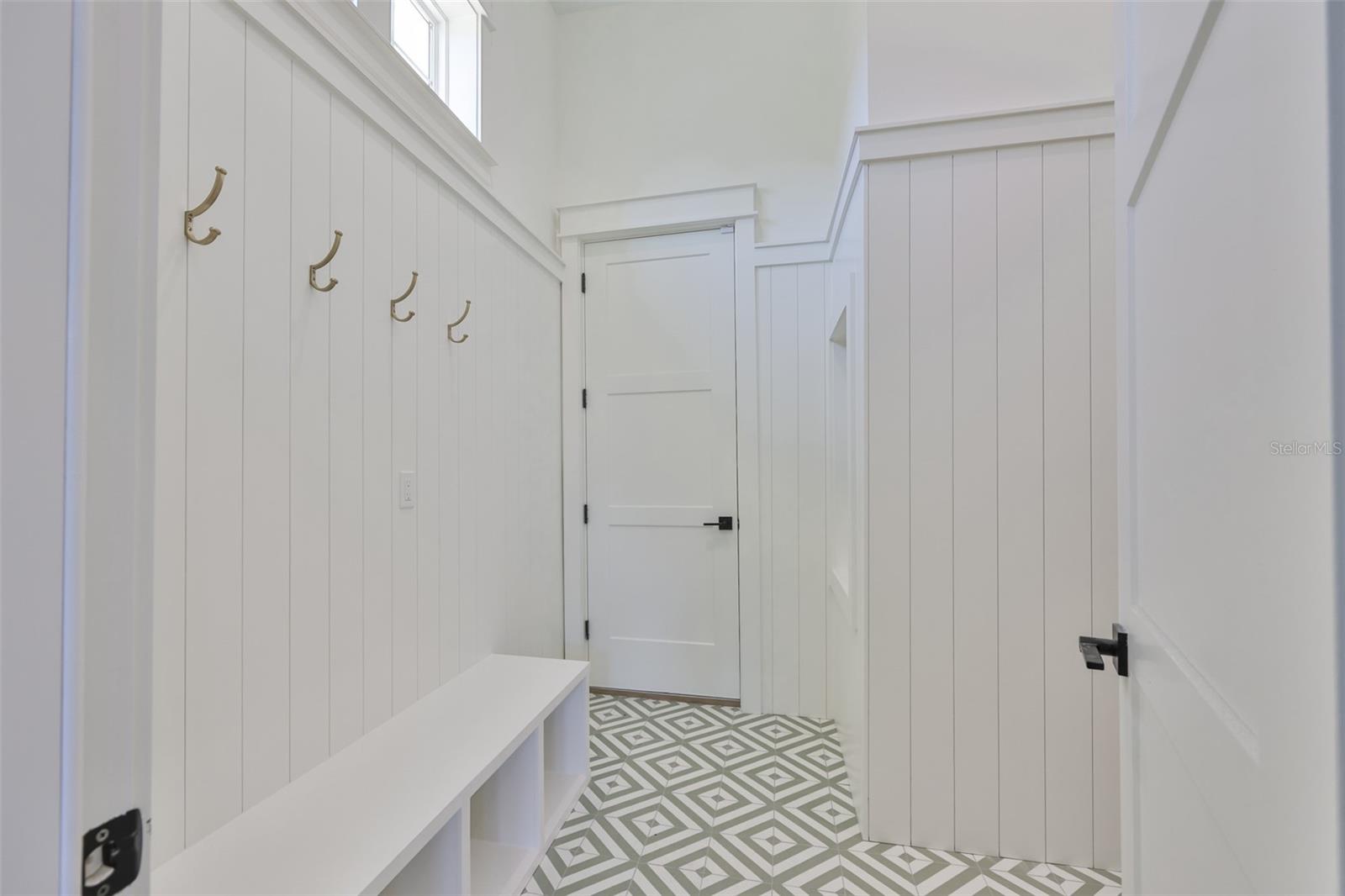 MARYLAND MANOR 2ND UNIT - Residential