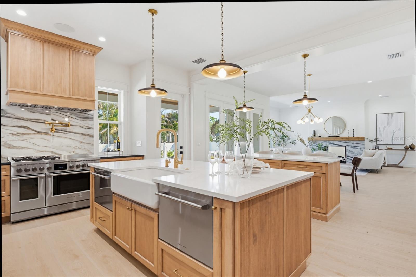 MARYLAND MANOR 2ND UNIT - Residential