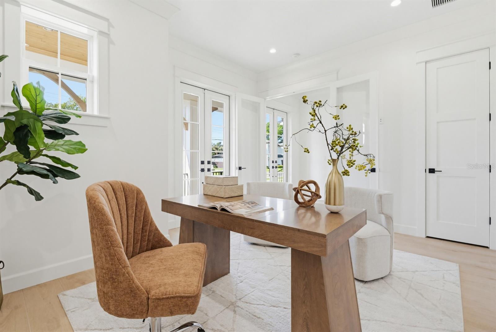 MARYLAND MANOR 2ND UNIT - Residential