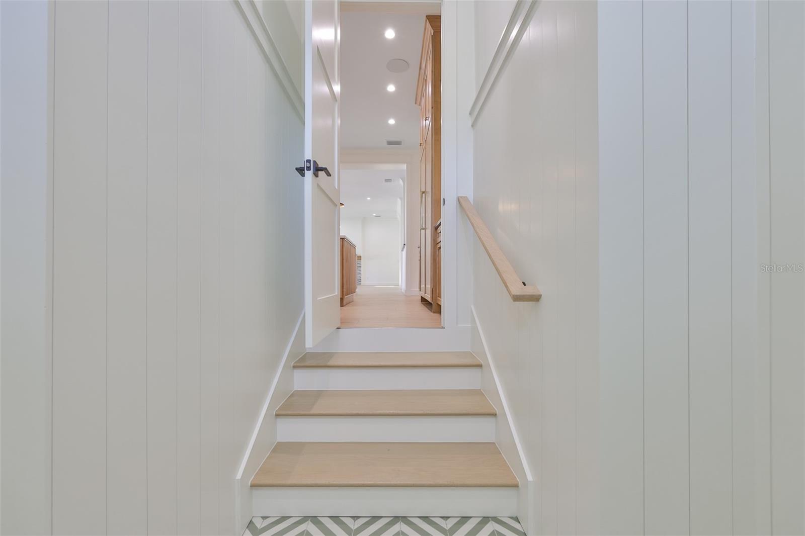 MARYLAND MANOR 2ND UNIT - Residential