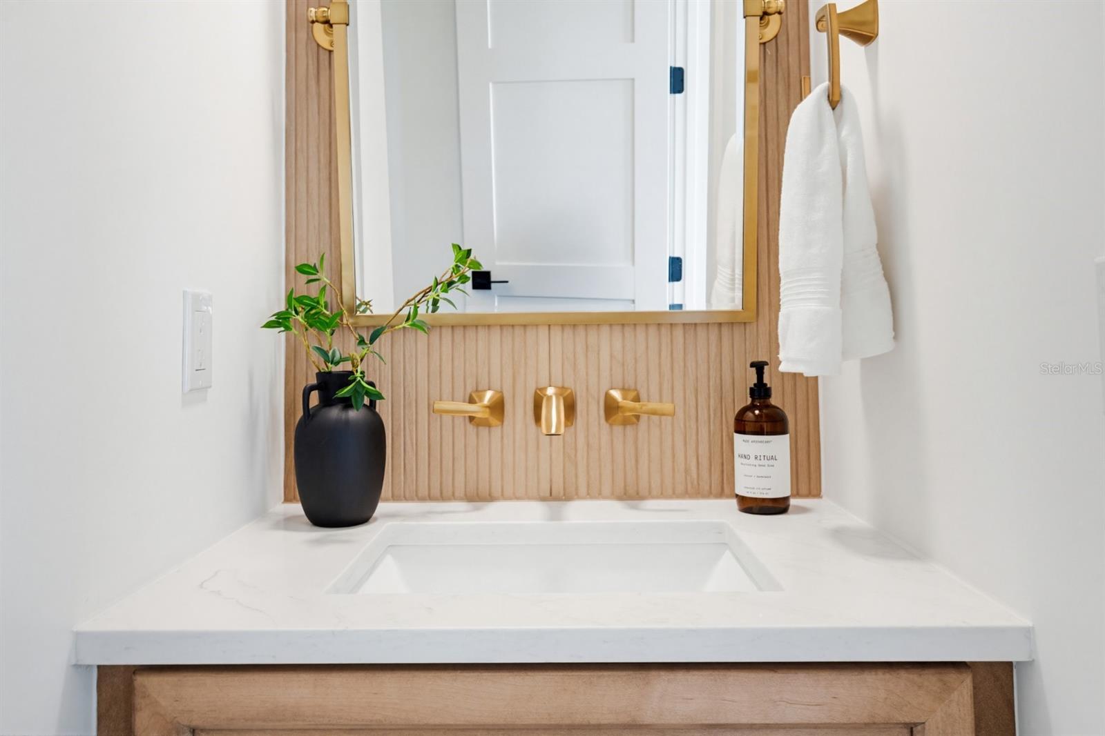 MARYLAND MANOR 2ND UNIT - Residential