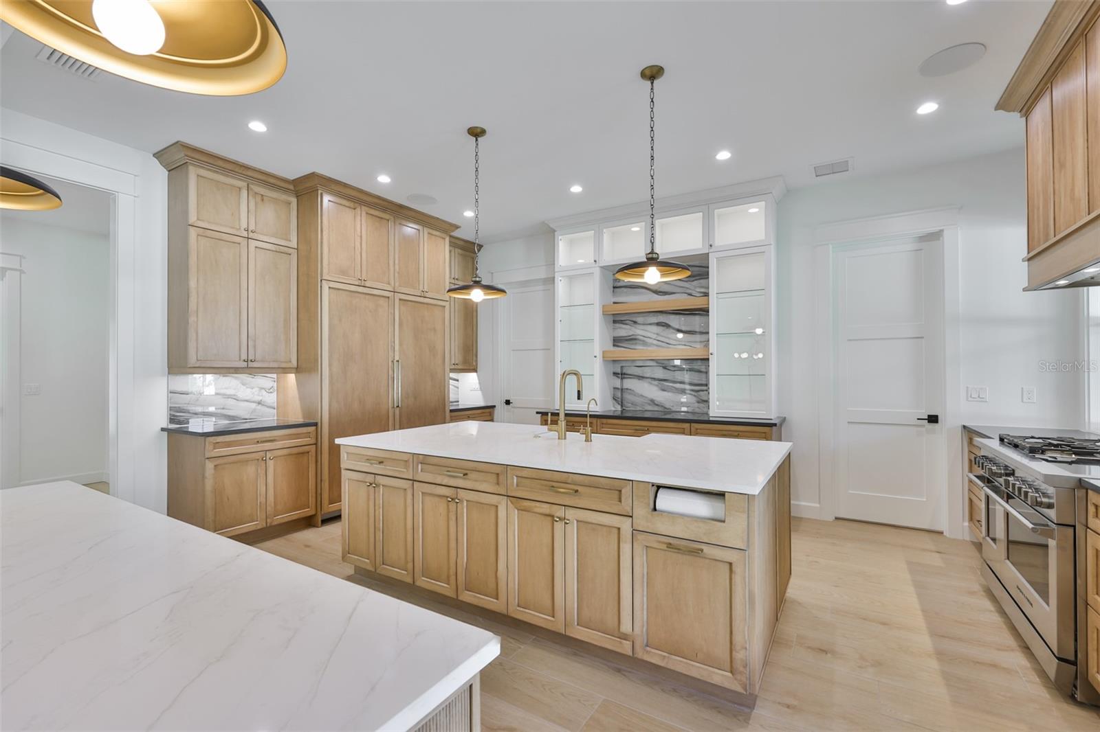 MARYLAND MANOR 2ND UNIT - Residential