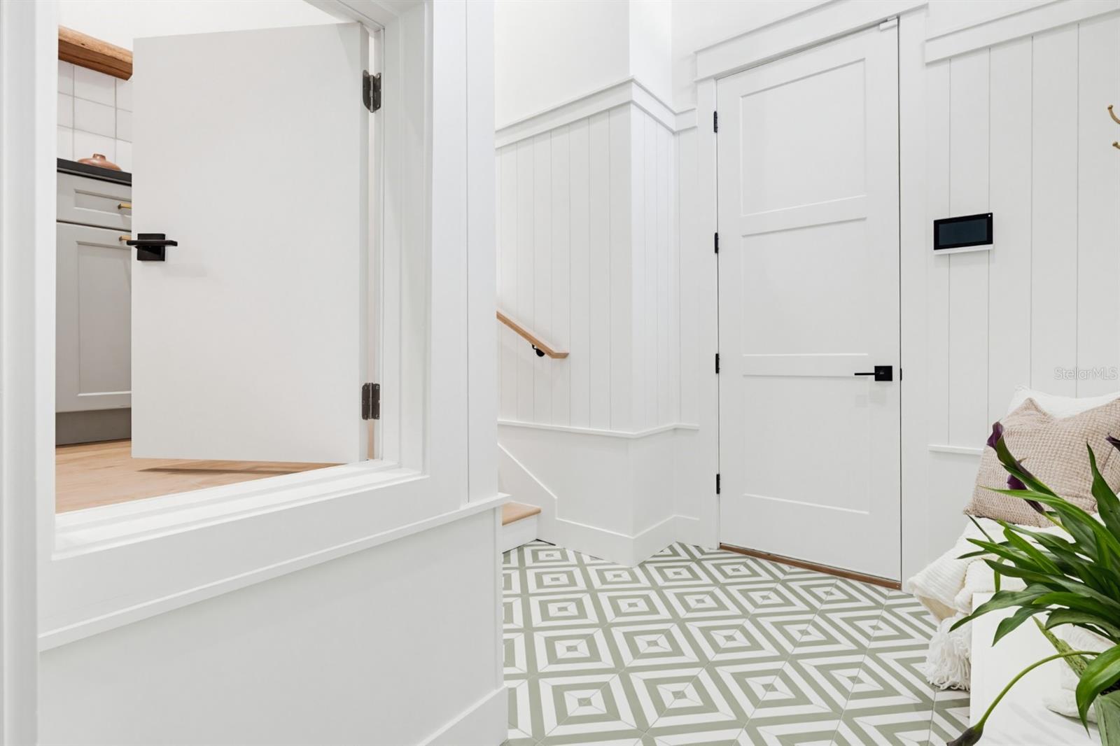 MARYLAND MANOR 2ND UNIT - Residential