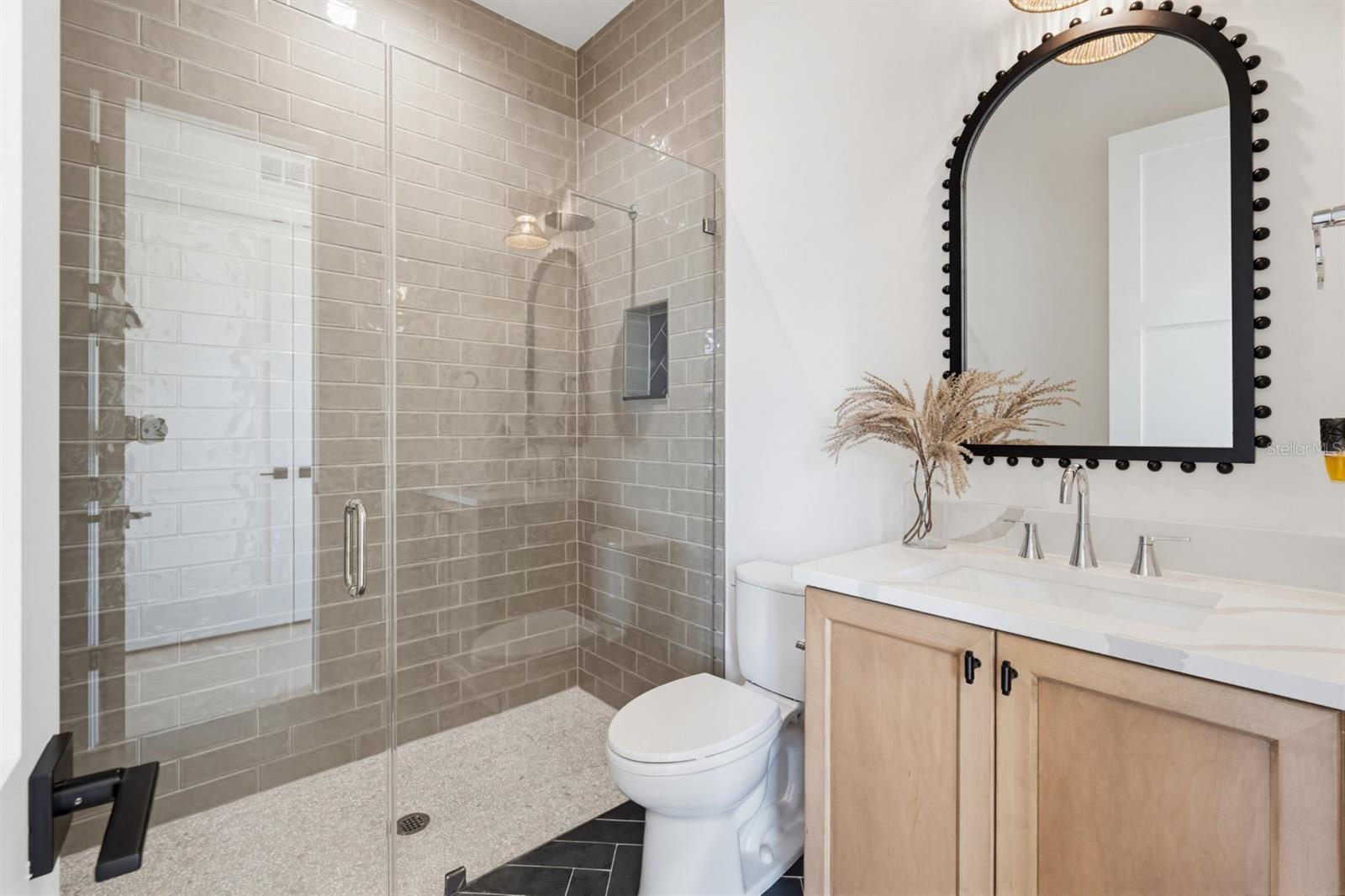 MARYLAND MANOR 2ND UNIT - Residential