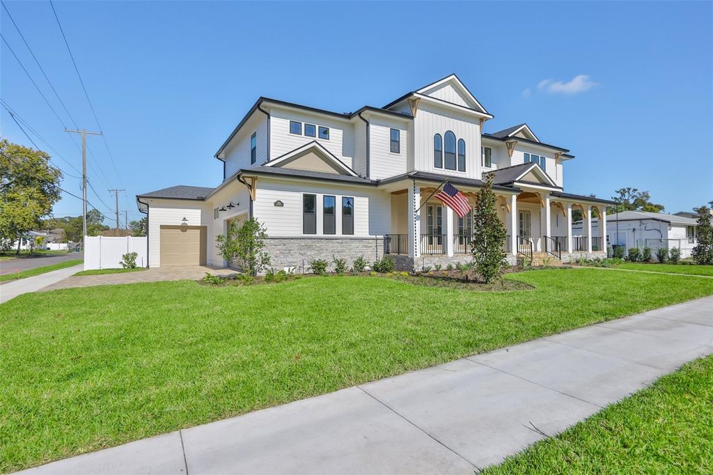 Photo of 4123 W Corona Street, Tampa, FL 33629 (MLS # TB8461416)